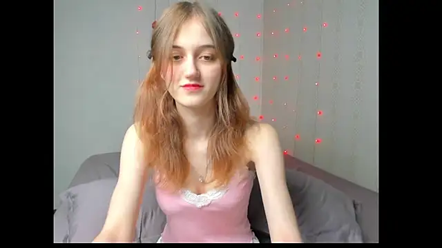 Snapshot of dreamy_pollyyy chatting on 04.08.26 dreamy pollyyy online show from 04.08.26