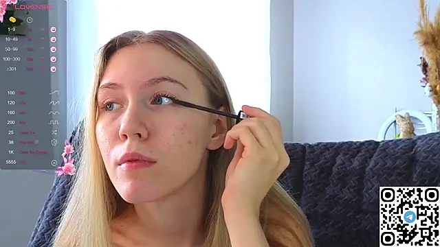 Succubelle online show from 10.26.25