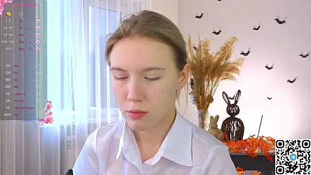 Succubelle online show from 11.05.25