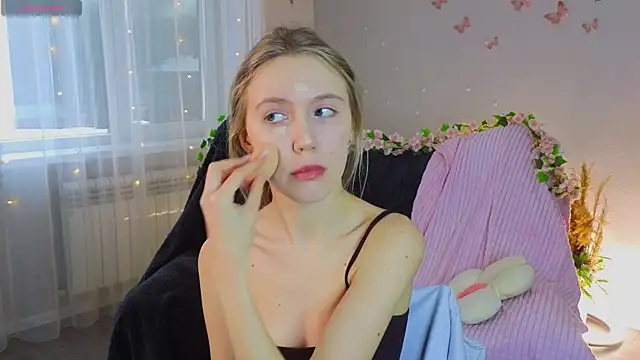 Succubelle online show from 01.13.26