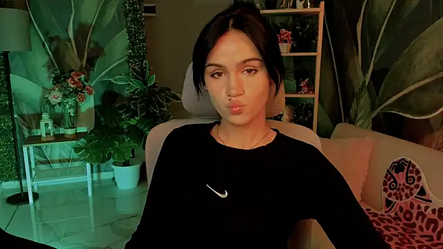 MonicaFarmer online show from 09.17.25