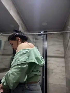 Megaan  More online show from 10.05.25