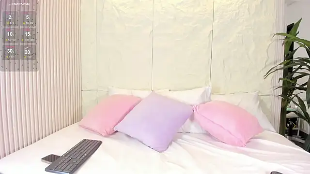 Isabellax21 online show from 11.06.25