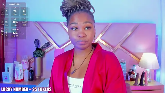 Snapshot of SophieSinclair chatting on 04.01.26 SophieSinclair online show from 04.01.26