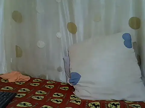 Snapshot of SexyNunaXX3 chatting on 09.29.25 SexyNunaXX3 online show from 09.29.25