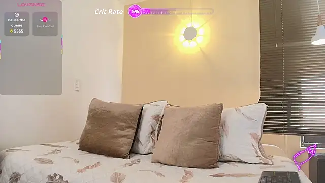 Snapshot of Axel_Moon_S chatting on 09.16.25 Axel Moon S online show from 09.16.25