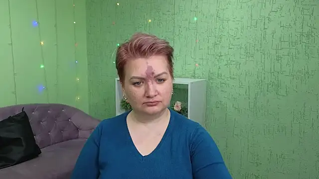 Aria Auroraa online show from 09.16.25