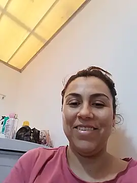 Snapshot of vanessa-titisM chatting on 06.05.26 vanessa-titisM online show from 06.05.26