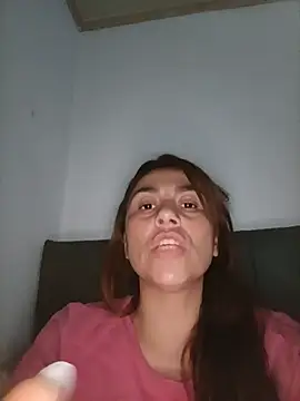 Snapshot of vanessa-titisM chatting on 07.29.26 vanessa-titisM online show from 07.29.26