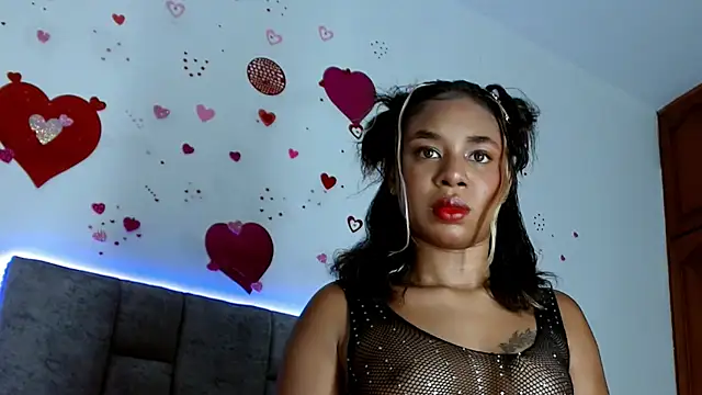 ebony joness online show from 11.28.25