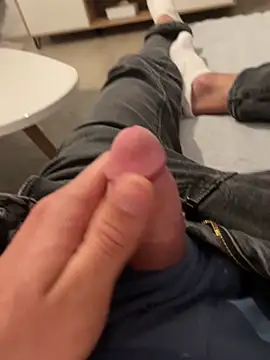 Milike 93 online show from 10.05.25