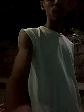 Snapshot of Alexx_1214 chatting on 09.18.25 Alexx 1214 online show from 09.18.25