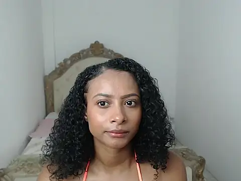 Snapshot of tatiana_oconell22 chatting on 09.19.25 tatiana oconell22 online show from 09.19.25