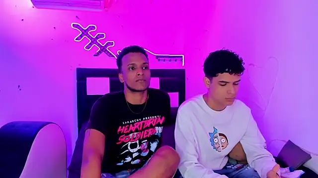 Lucky boys  X online show from 11.04.25