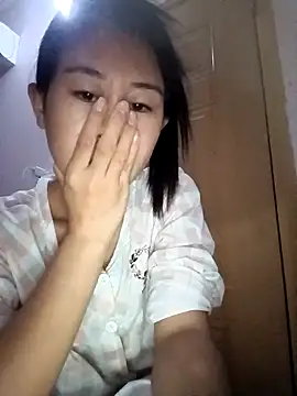 Snapshot of luy-xinh02 chatting on 10.06.25 luy-xinh02 online show from 10.06.25