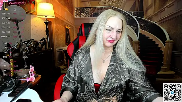 Nina Devillle online show from 05.31.26