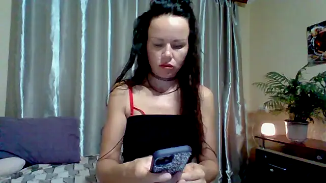 Snapshot of Vionnaa chatting on 07.22.26 Vionnaa online show from 07.22.26