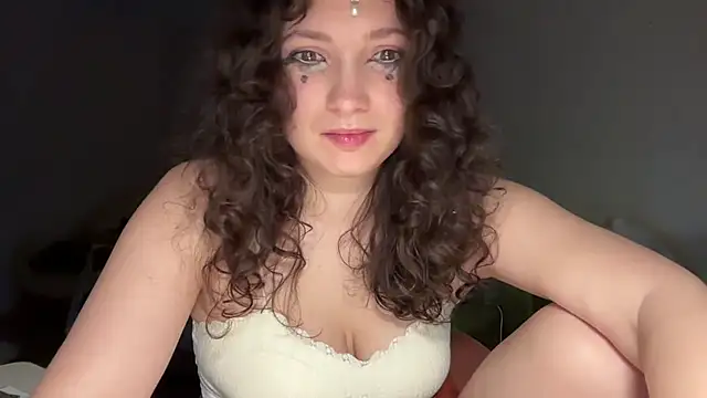 Snapshot of Irvenaa chatting on 07.28.26 Irvenaa online show from 07.28.26