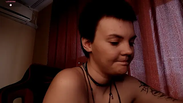 KrisNeal online show from 04.08.26