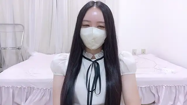  Mia land  online show from 07.20.26