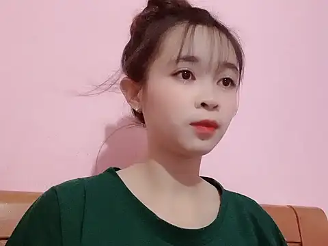 Snapshot of Suna7383 chatting on 09.28.25 Suna7383 online show from 09.28.25