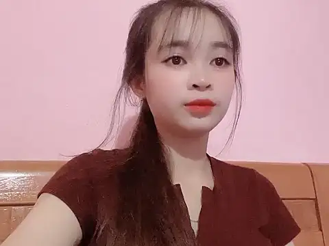 Snapshot of Suna7383 chatting on 10.10.25 Suna7383 online show from 10.10.25