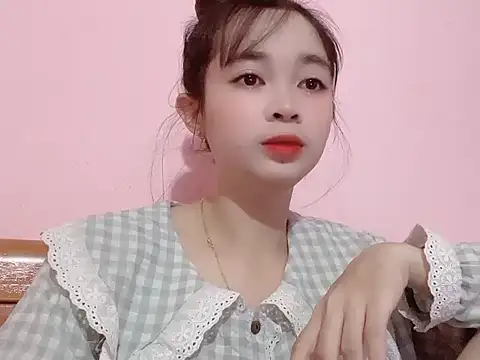 Snapshot of Suna7383 chatting on 10.27.25 Suna7383 online show from 10.27.25