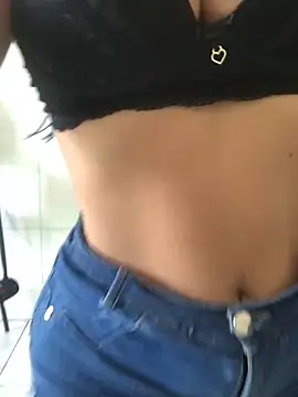 Andreininha online show from 11.15.25