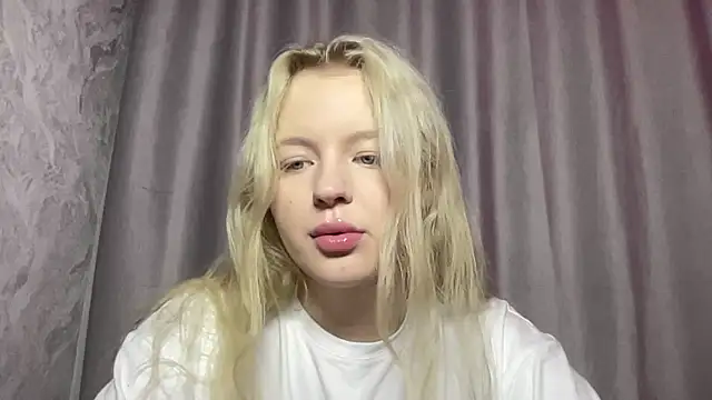 D0llySheep online show from 10.04.25