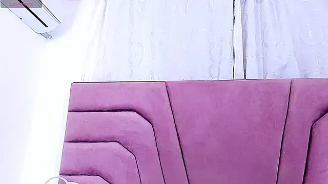 miajhonsonx online show from 01.08.26