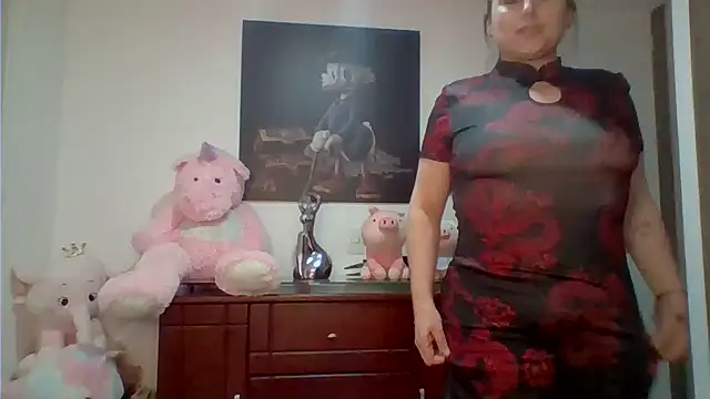 Snapshot of Venusina_07 chatting on 04.30.26 Venusina 07 online show from 04.30.26