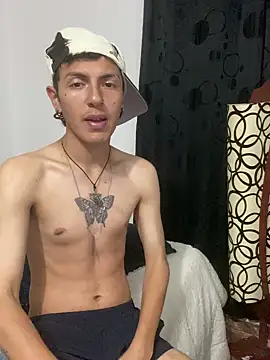 NaytonFreeman online show from 09.13.25