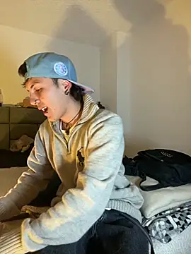 NaytonFreeman online show from 10.15.25