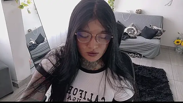 Unatatuada online show from 09.24.25