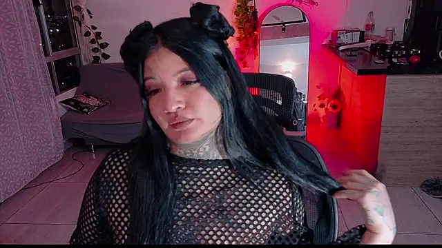 Unatatuada online show from 10.05.25