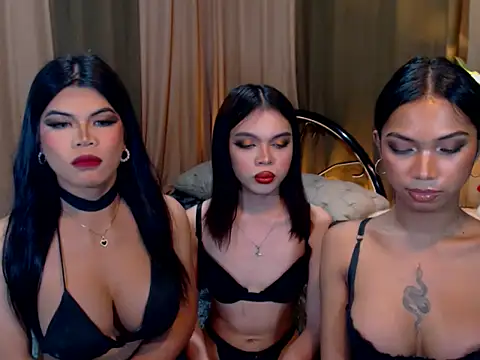 XGoddessOfSatisfactionxX online show from 10.22.25