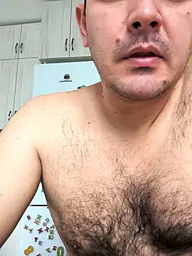 Snapshot of NOMAD8611 chatting on 11.04.25 NOMAD8611 online show from 11.04.25