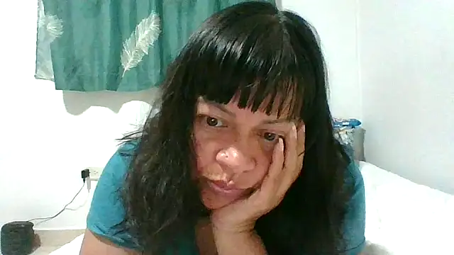 Snapshot of adri89-g chatting on 02.14.26 adri89-g online show from 02.14.26