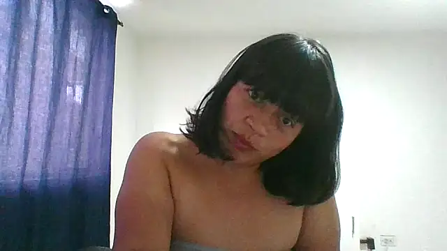 Snapshot of adri89-g chatting on 04.05.26 adri89-g online show from 04.05.26