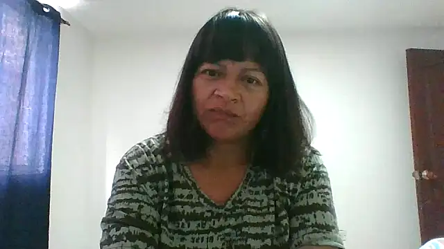Snapshot of adri89-g chatting on 04.21.26 adri89-g online show from 04.21.26