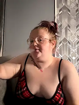 Snapshot of AmberBliss-X chatting on 10.15.25 AmberBliss-X online show from 10.15.25