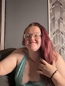 Snapshot of AmberBliss-X chatting on 10.19.25 AmberBliss-X online show from 10.19.25