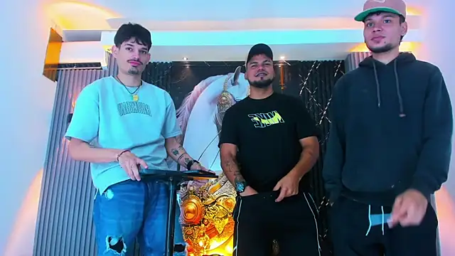 Snapshot of Iam_Steven chatting on 10.05.25 Iam Steven online show from 10.05.25