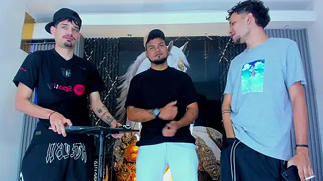 Iam Steven online show from 11.06.25