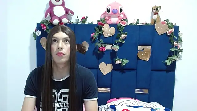 PinkLuna LolaBloom online show from 02.14.26