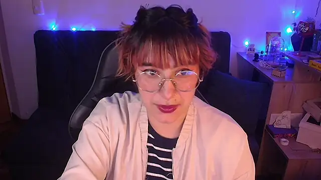 Miacatsito3 online show from 03.17.26