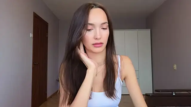 Lillian-Clark online show from 09.30.25