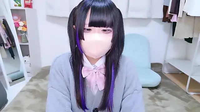 Nano chan  online show from 10.13.25