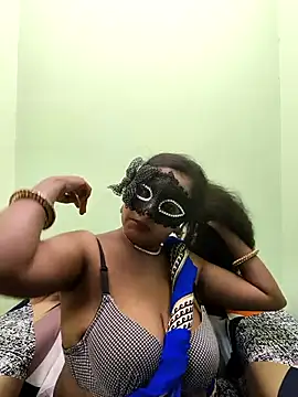 Snapshot of anupoma-G chatting on 09.17.25 anupoma-G online show from 09.17.25