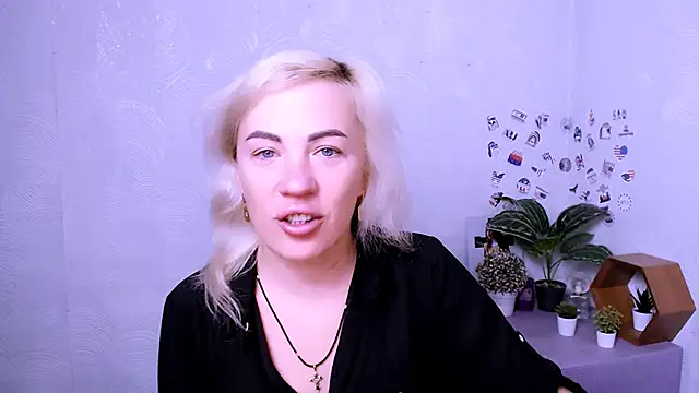 EmmaCat  online show from 11.05.25